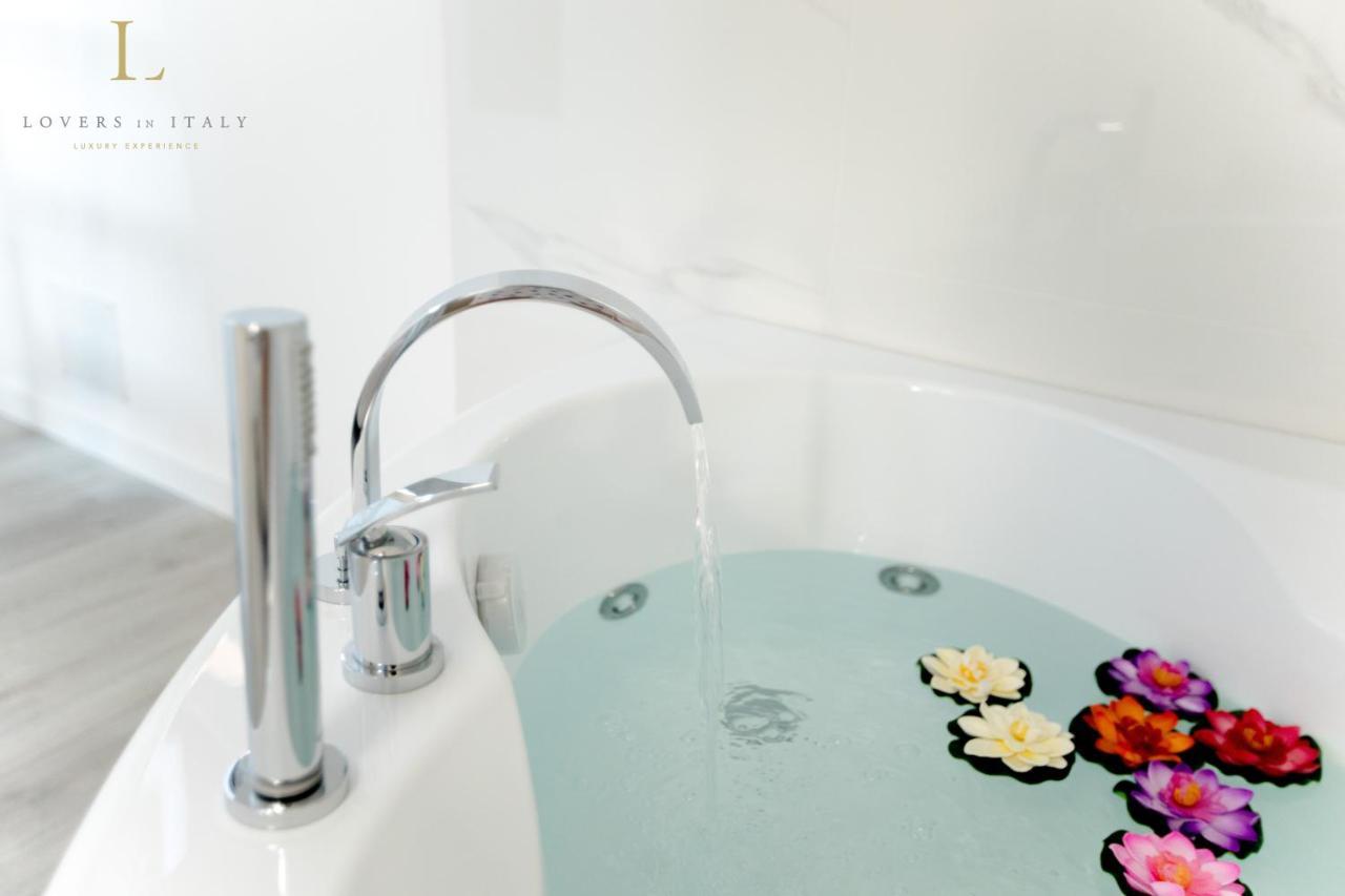 Loversinitaly Romantic Apartments - Altana And Jacuzzi Venecia Exterior foto